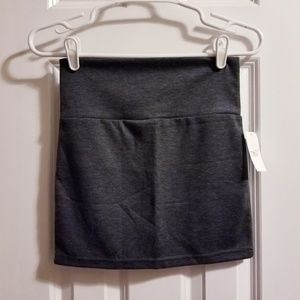 Gray knit mini skirt